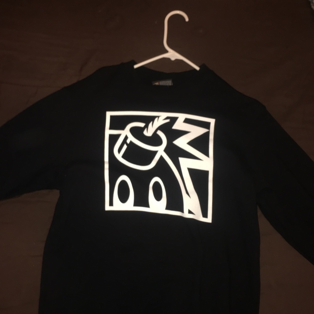 “The Hundreds” black crewneck